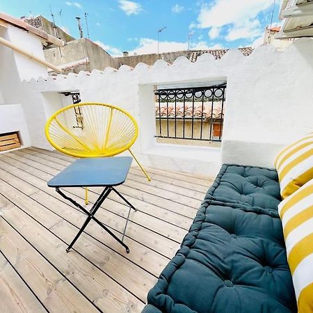 Maison Charmante Avec Terrasse, 2 Chambres マルセイヤン エクステリア 写真