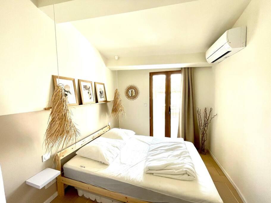 Maison Charmante Avec Terrasse, 2 Chambres マルセイヤン エクステリア 写真